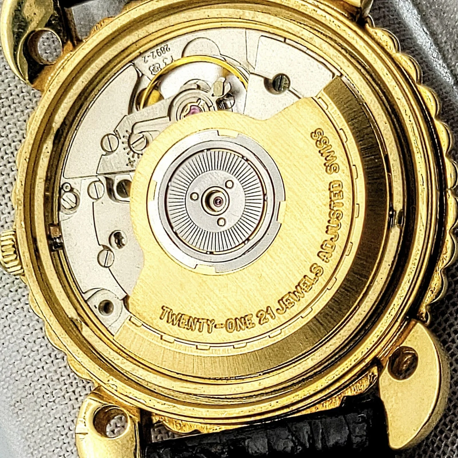 110th ZODIAC Anniversary Automatic Watch 18K Gold Diamond Bezel Limited Edition! - Image 8