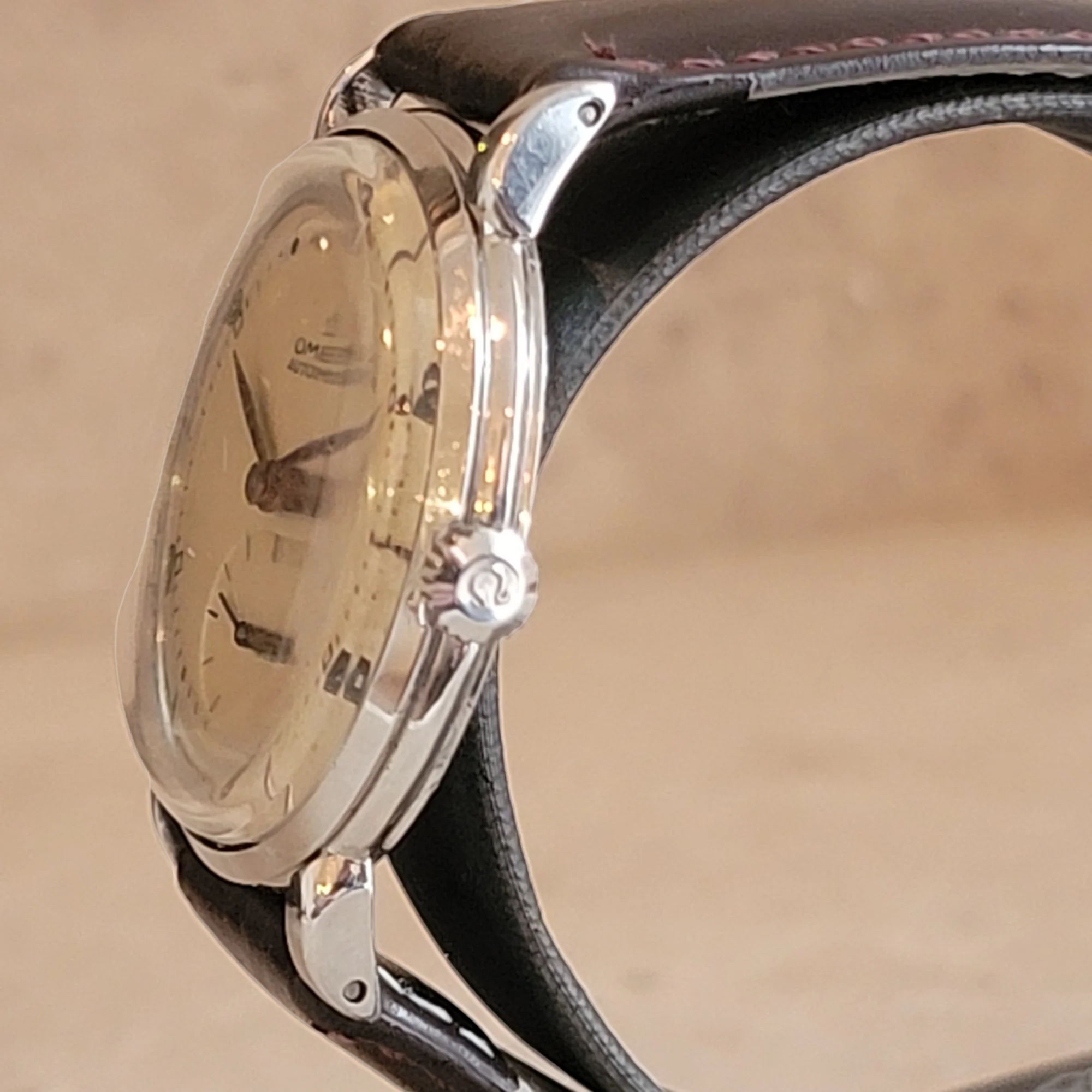1949 OMEGA Bumper Automatic Watch Cal. 332 Ref. 2398-3 - Image 10