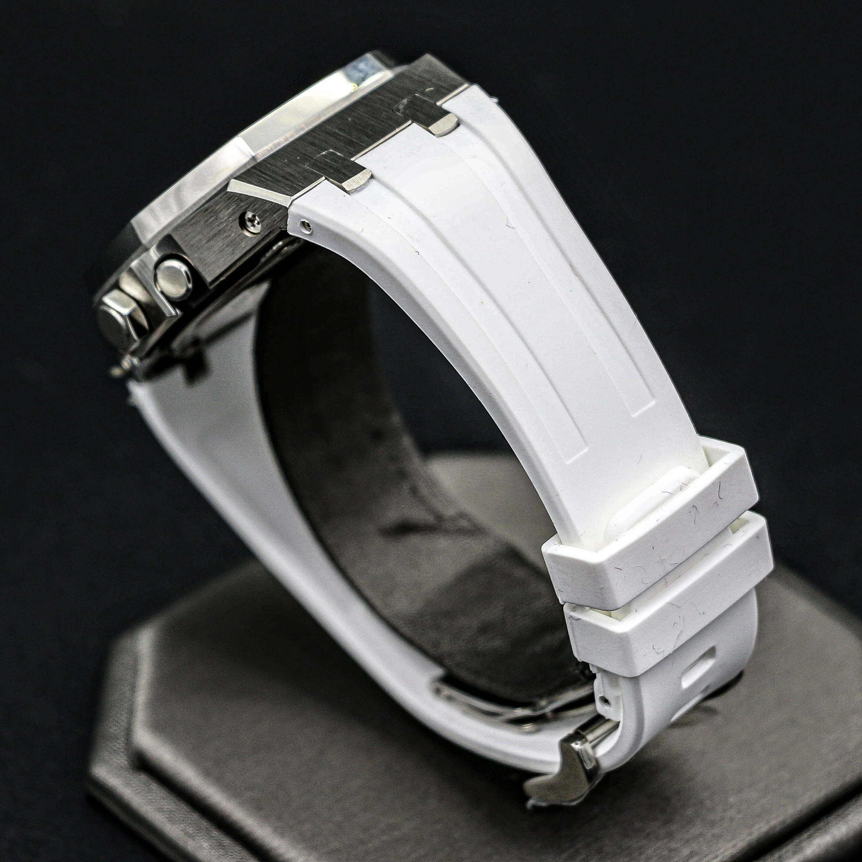 Brand-New! Custom Casio G-Shock! CASIO Oak Watch GA-2100CA 44mm - Image 6