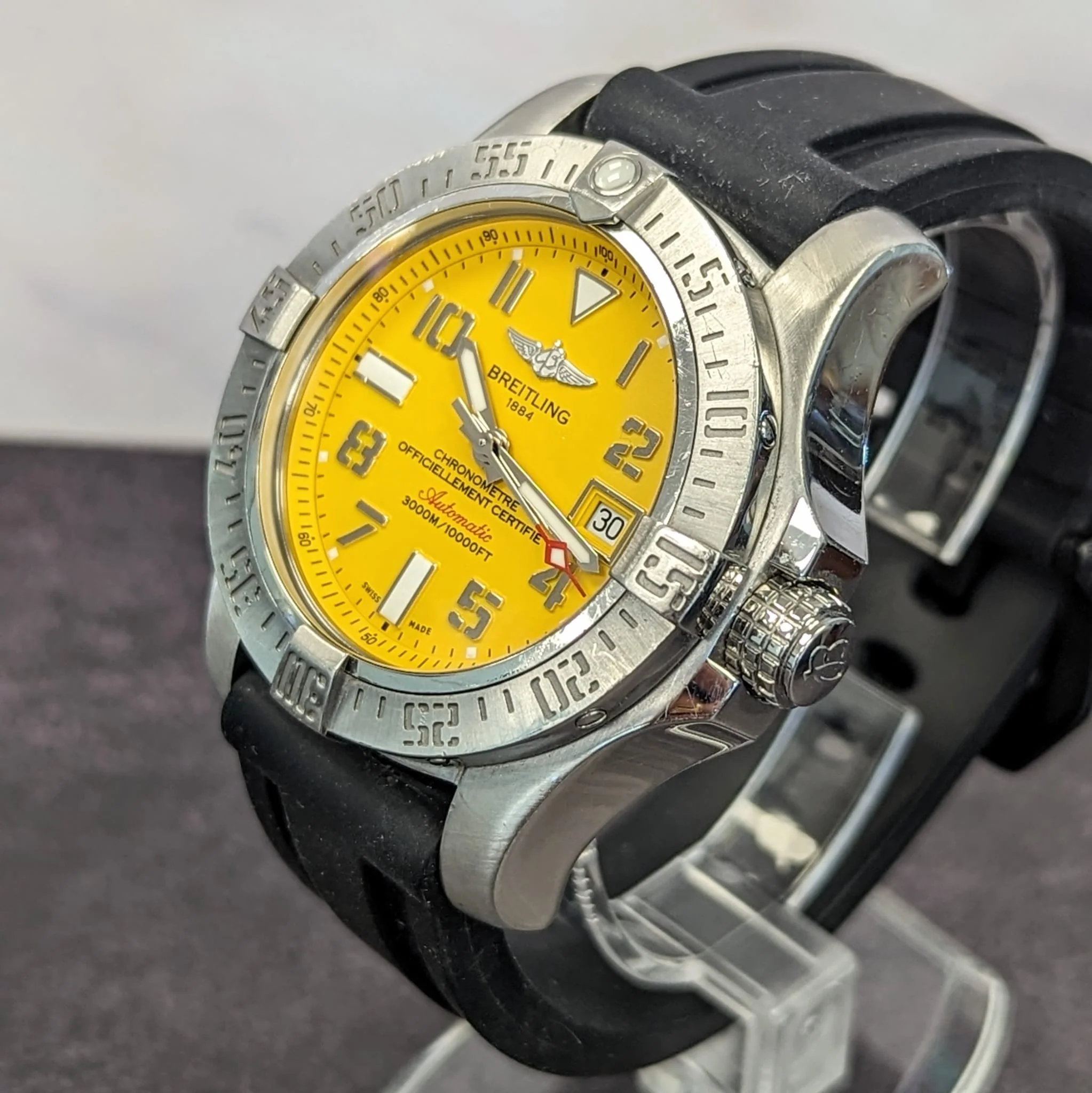 Breitling Avenger II Seawolf Automatic Watch A17331 Yellow Dial Date COSC Wristwatch - Image 3