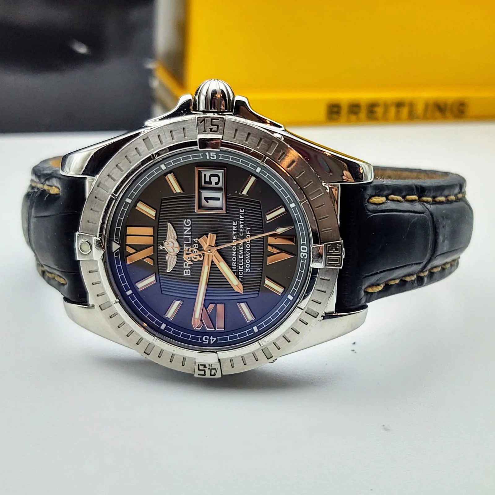 BREITLING Windrider Cockpit Watch Chronometer Officiellement Certifie 300M Wristwatch - Image 9