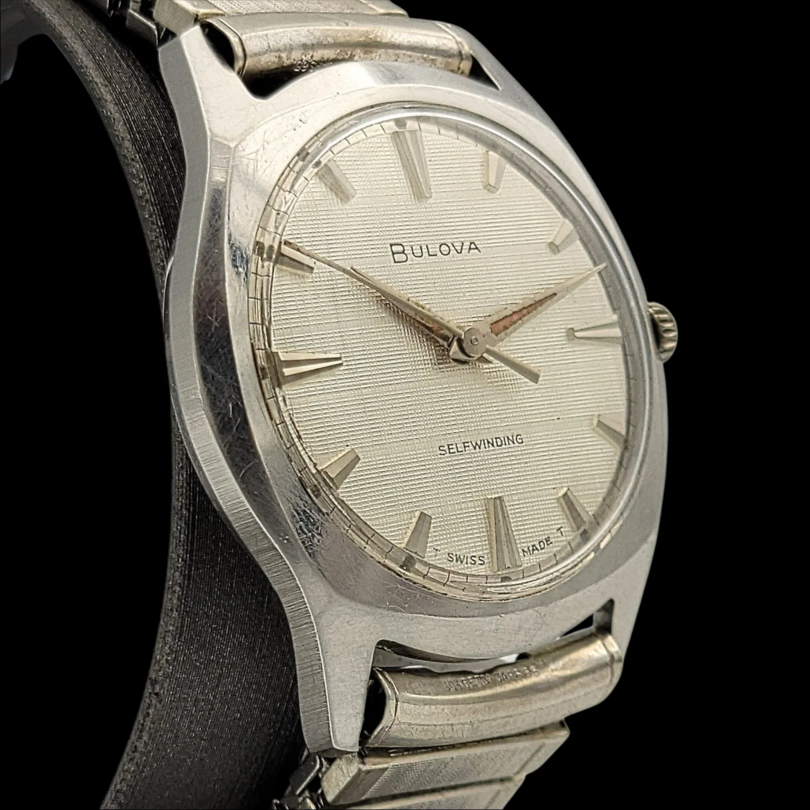 BULOVA 1965 Clipper "V" Watch Self-Winding - Image 4