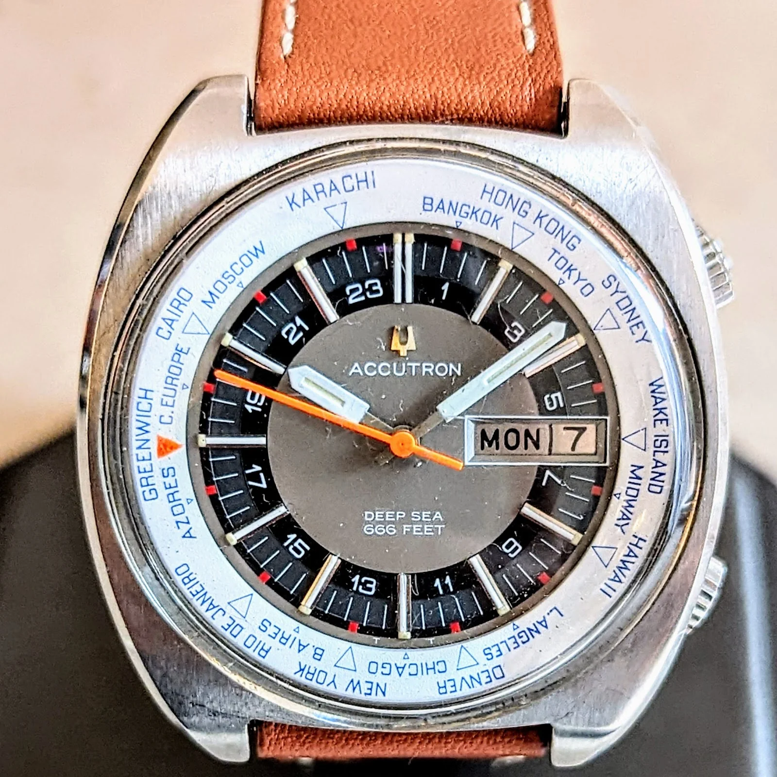 BULOVA Accutron Deep Sea World Timer Watch Vintage 1970 Wristwatch - Image 8