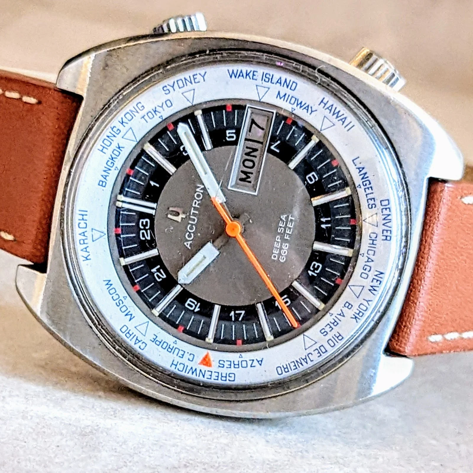 BULOVA Accutron Deep Sea World Timer Watch Vintage 1970 Wristwatch - Image 9