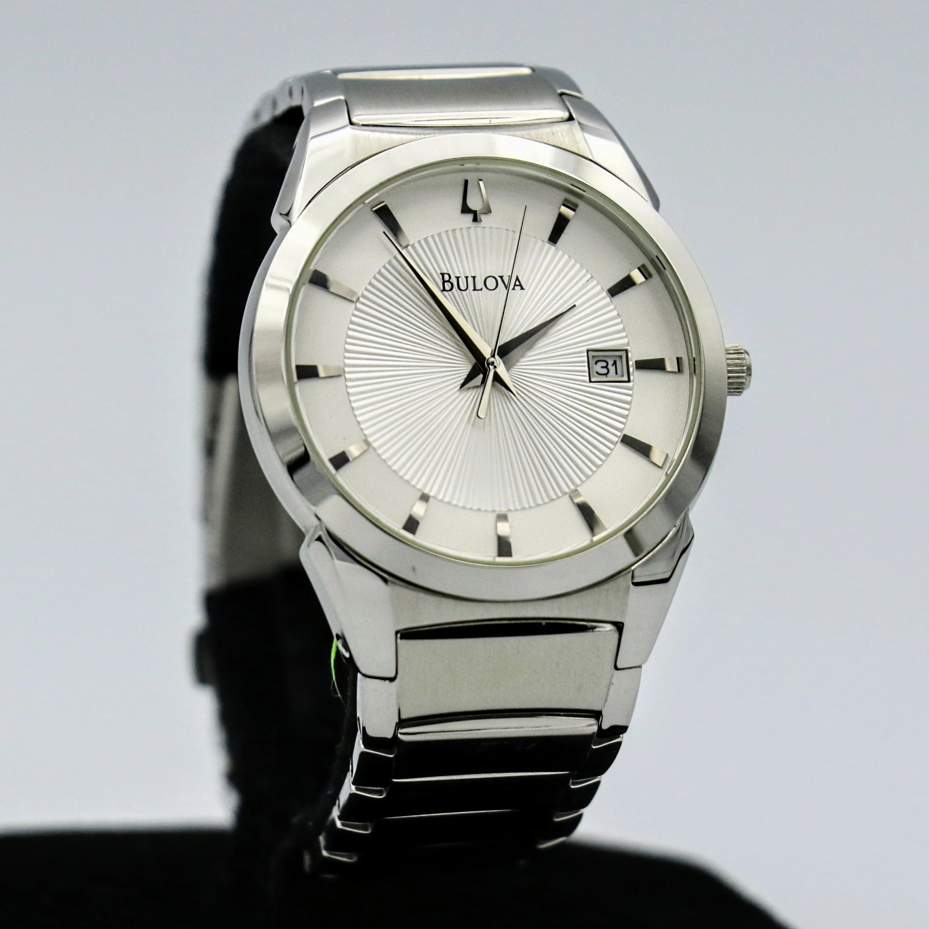 BULOVA Classic Collection Wristwatch Calendar 38mm Quartz Watch - Image 3