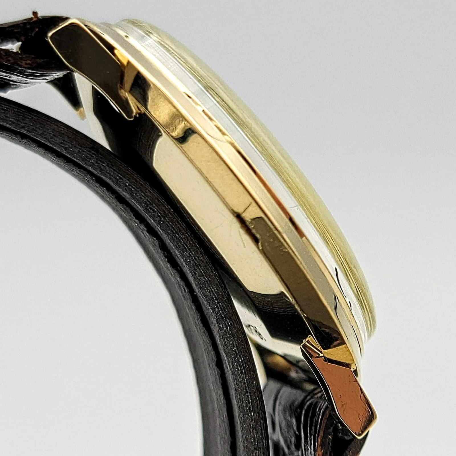 1962 Jaeger-LeCoultre Watch 14K Solid Gold - Image 11
