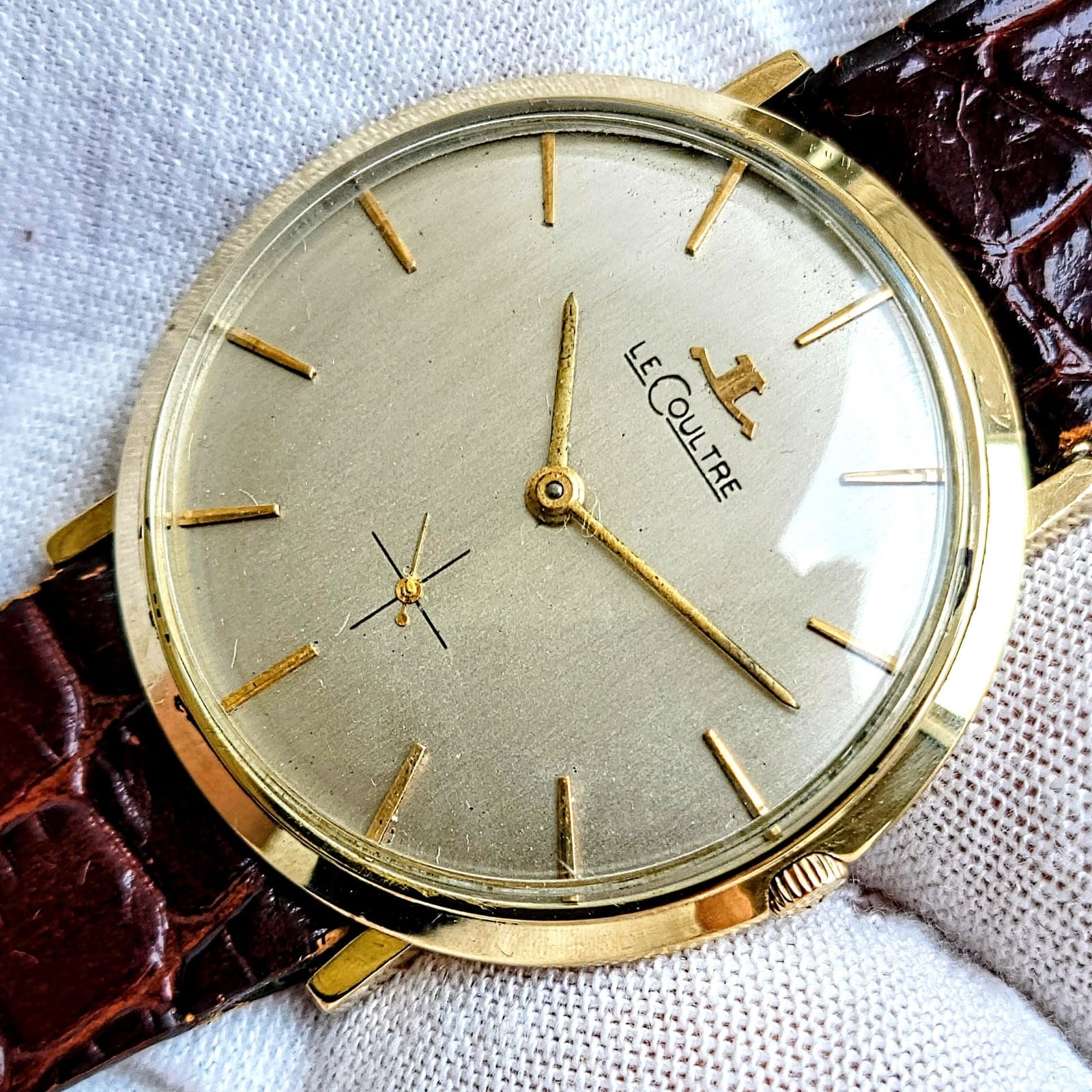 1962 Jaeger-LeCoultre Watch 14K Solid Gold - Image 8