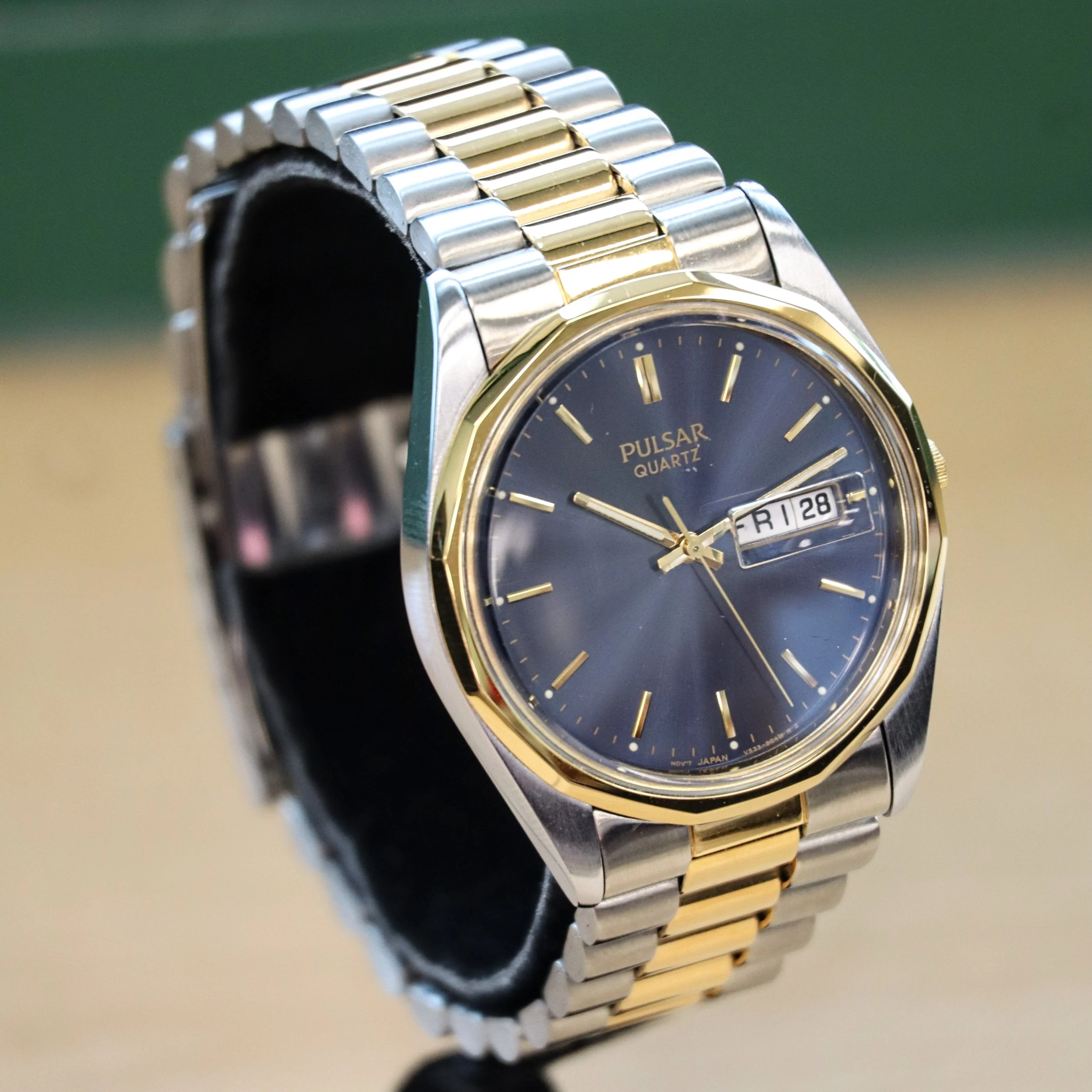 NOS PULSAR Quartz Watch Ref. PPX108 Day/Date Two-Tone Case & Bracelet Wristwatch Box & Papers! - Image 4