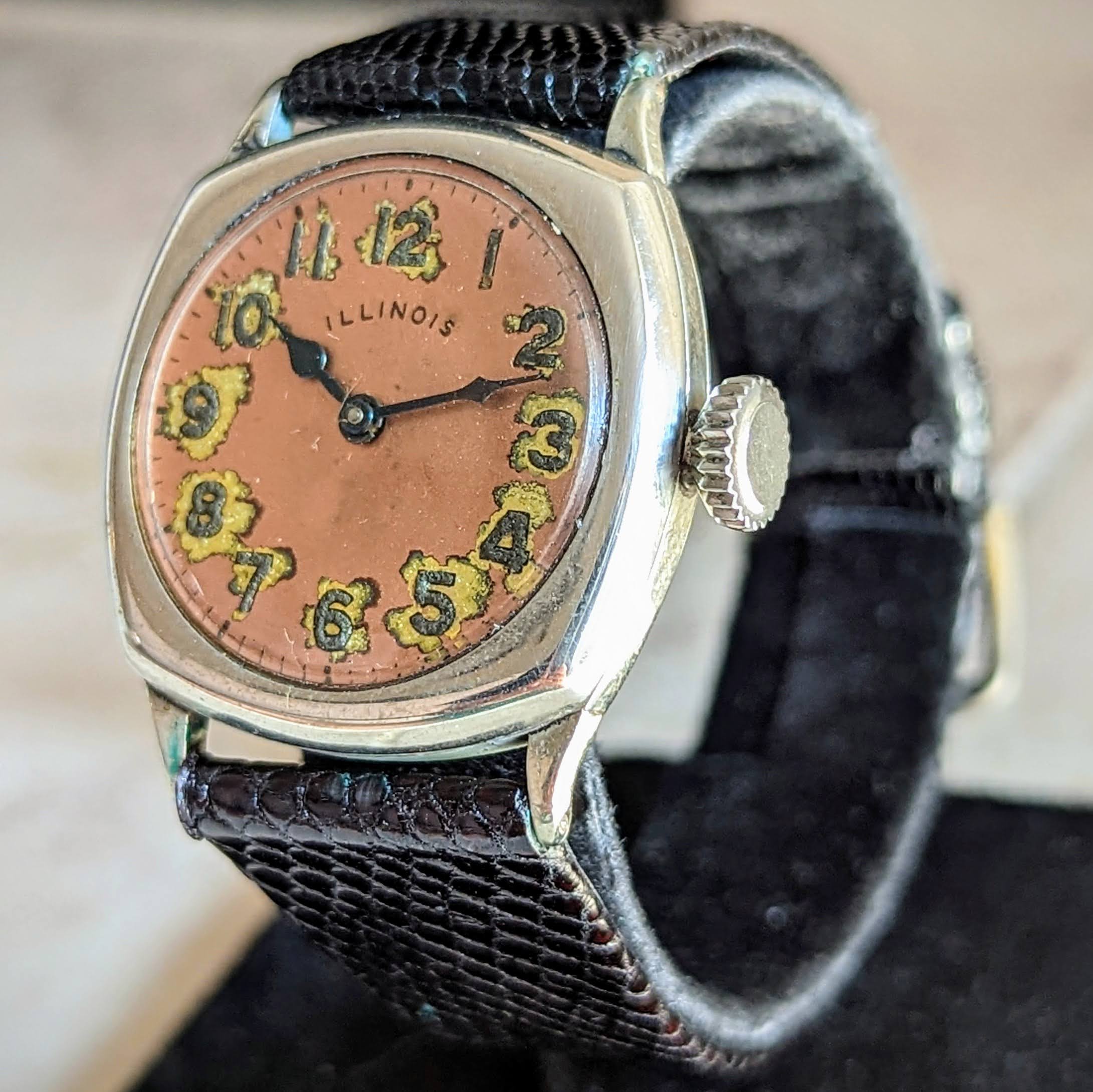 Vintage 1916 ILLINOIS Cushion Case Watch Movement grade 24 Manual Wristwatch - Image 4