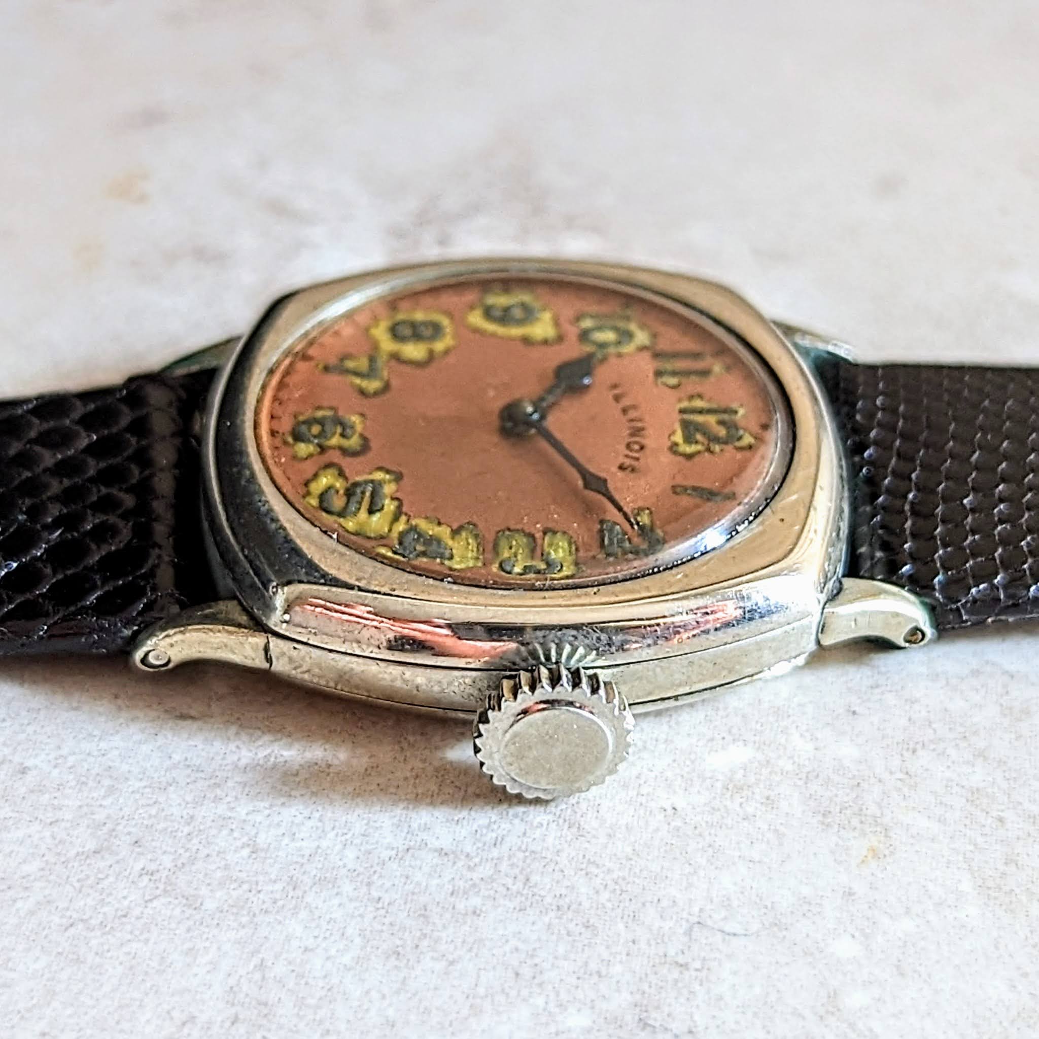 Vintage 1916 ILLINOIS Cushion Case Watch Movement grade 24 Manual Wristwatch - Image 8