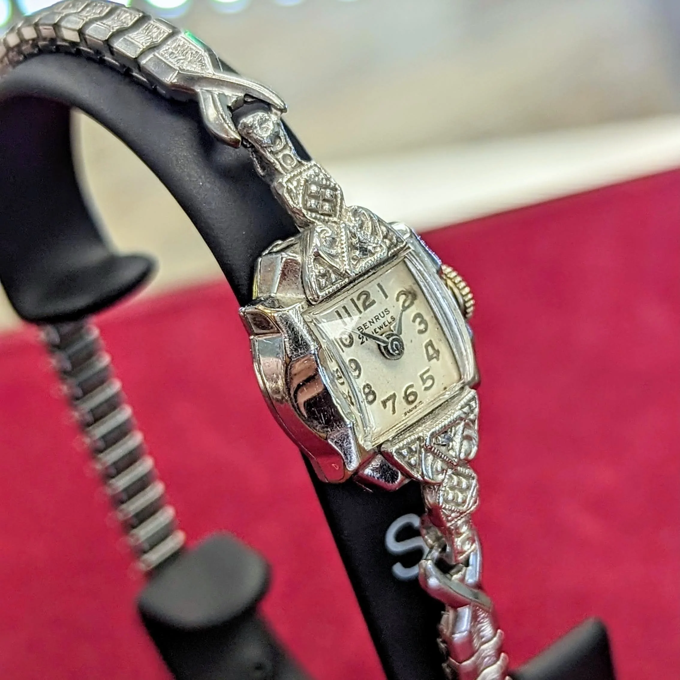 Vintage BENRUS Ladies Watch 21 Jewels Modele BMA40 Swiss Made Wristwatch Fancy Case - Image 4