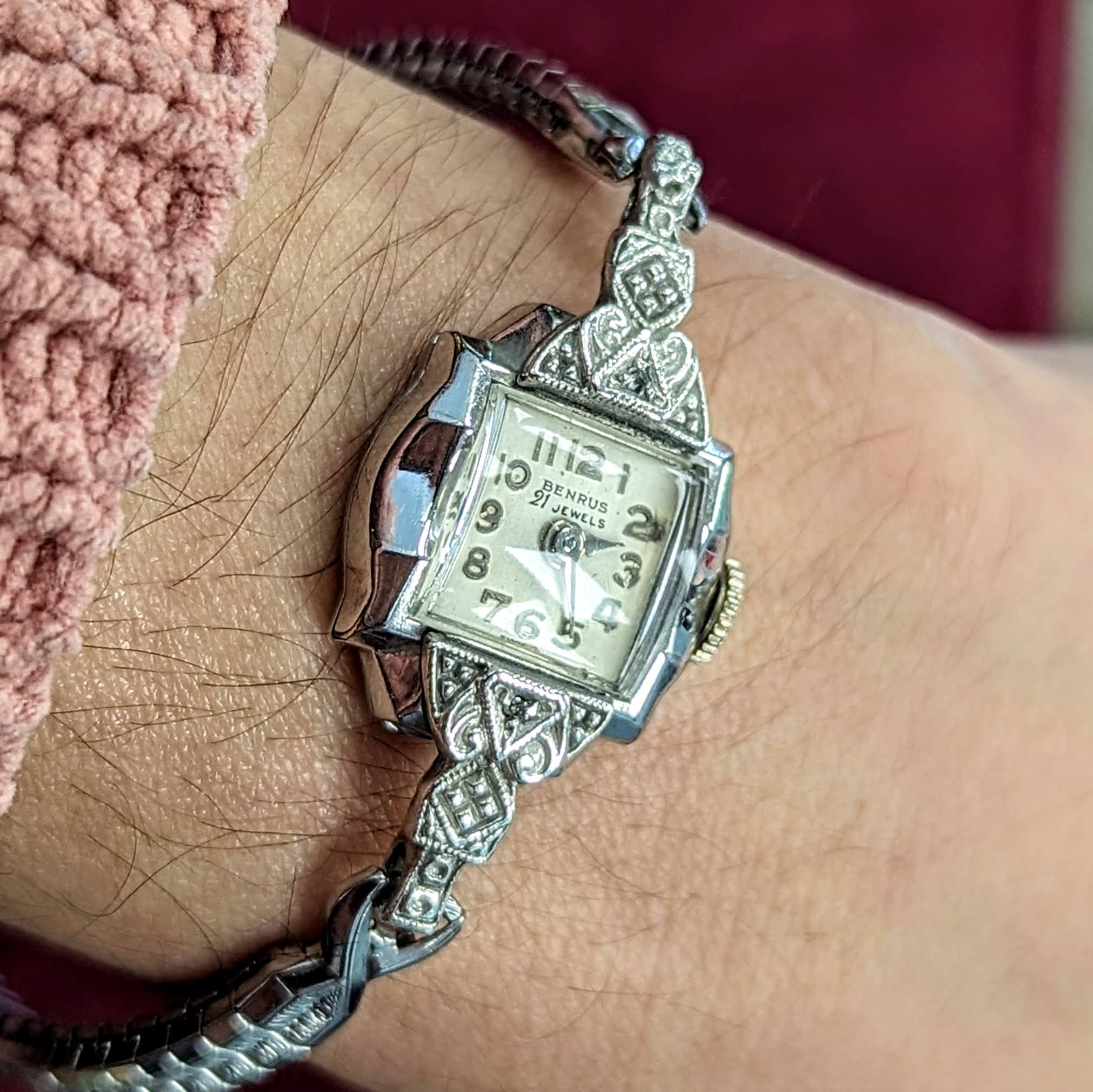 Vintage BENRUS Ladies Watch 21 Jewels Modele BMA40 Swiss Made Wristwatch Fancy Case - Image 9