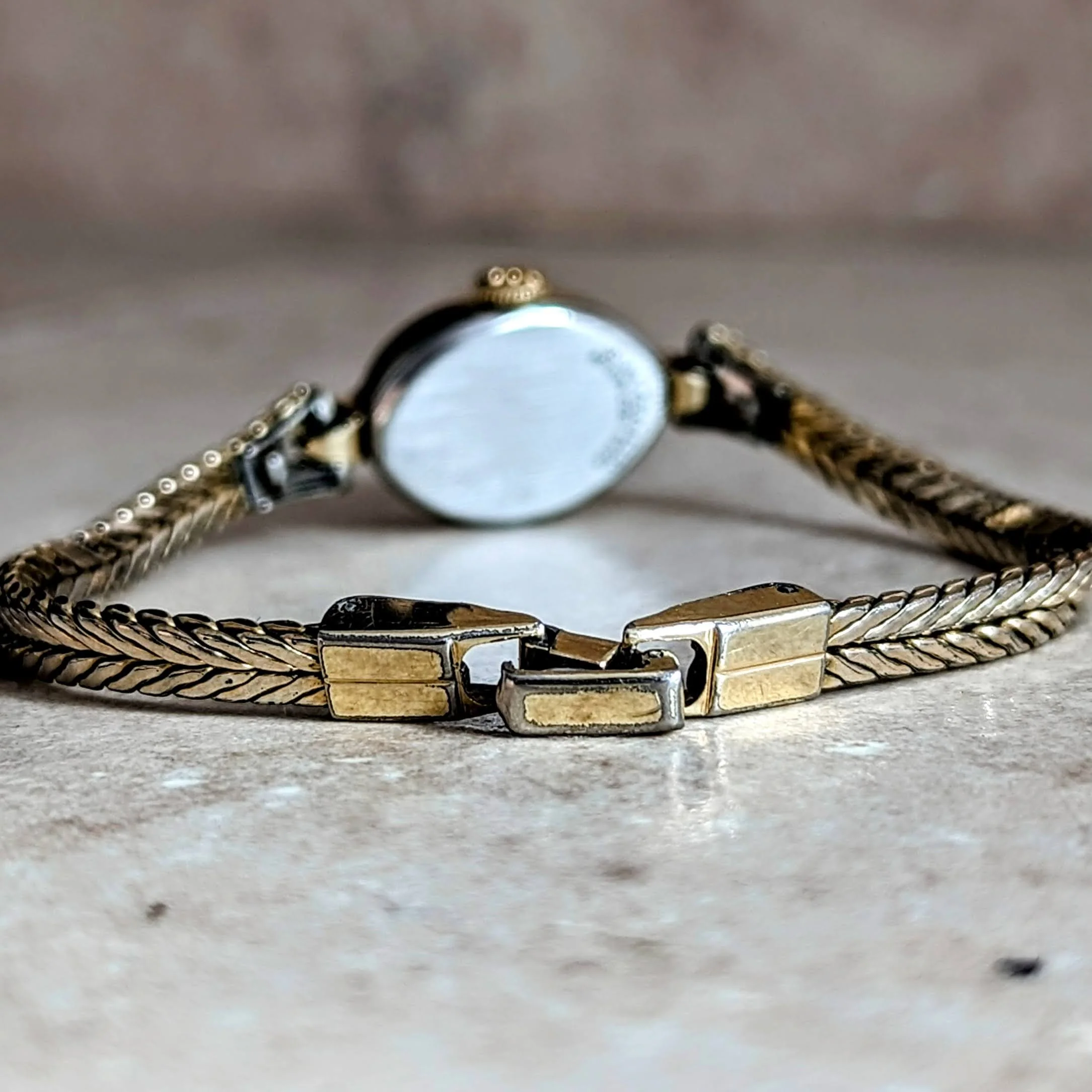 WITTNAUER GENEVE Ladies Watch Cal. 5D-5 17 Jewels Swiss Made Vintage Wristwatch - Image 10