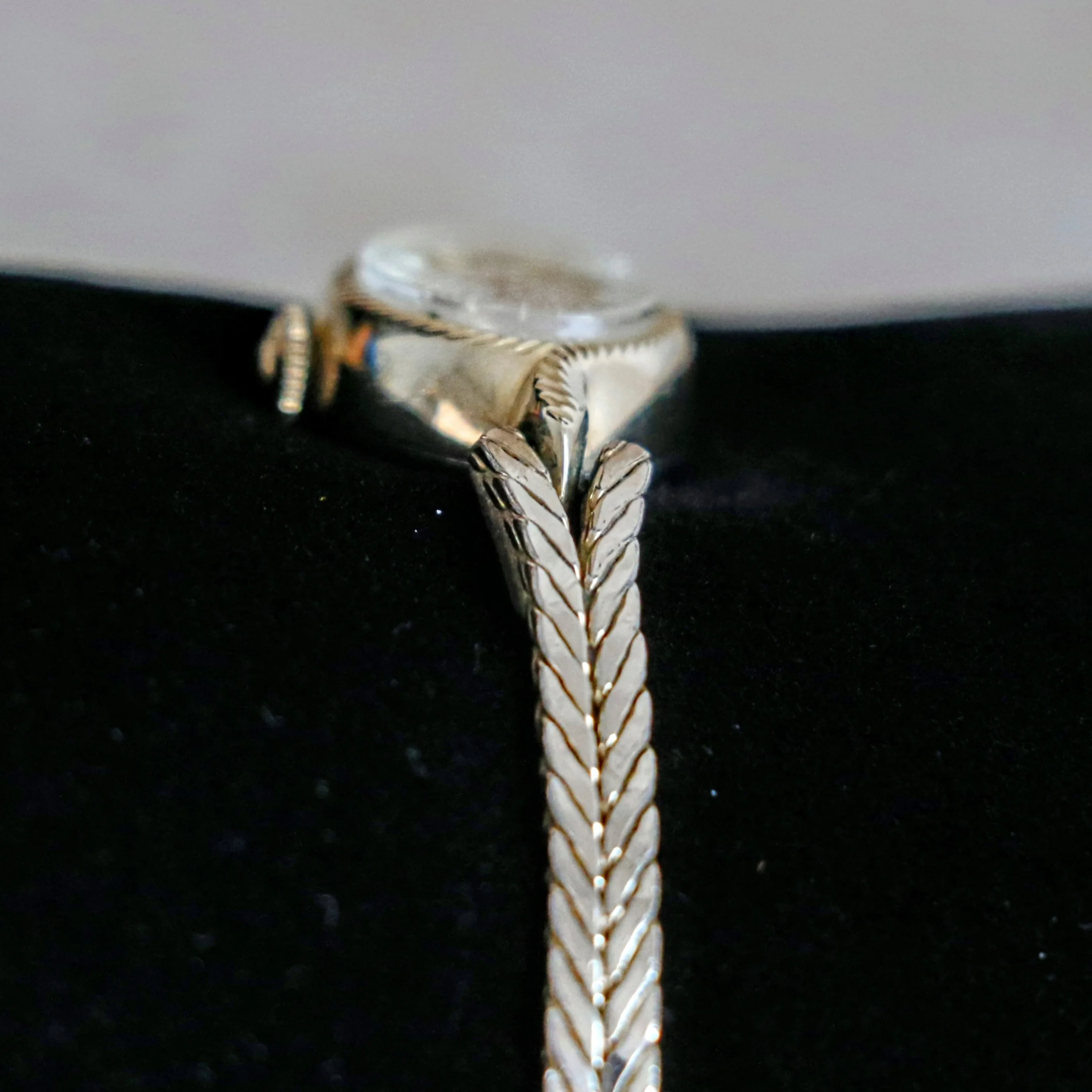 WITTNAUER GENEVE Ladies Watch Cal. 5D-5 17 Jewels Swiss Made Vintage Wristwatch - Image 6